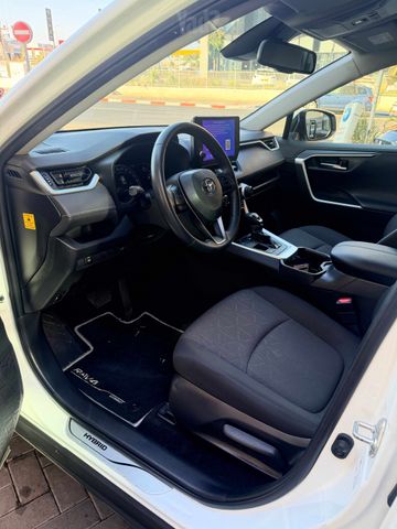 טויוטה RAV4
