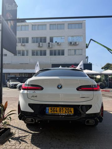 ב מ וו X4
