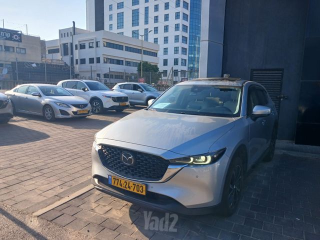 מודעת רכב מאזדה CX-5