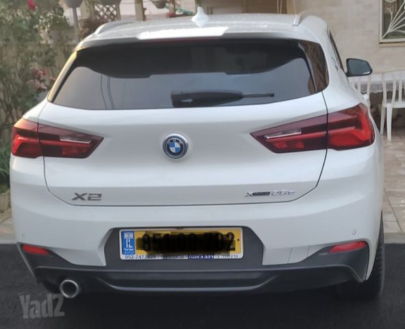 ב מ וו X2