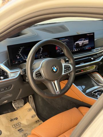 ב מ וו X6