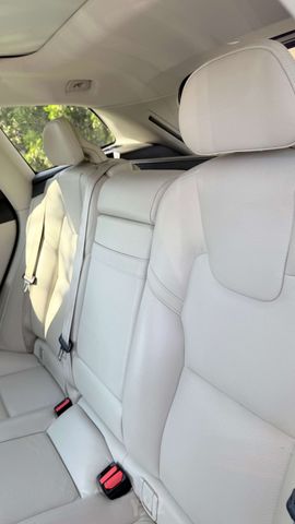 וולוו XC60
