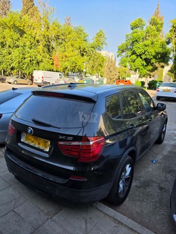 ב מ וו X3