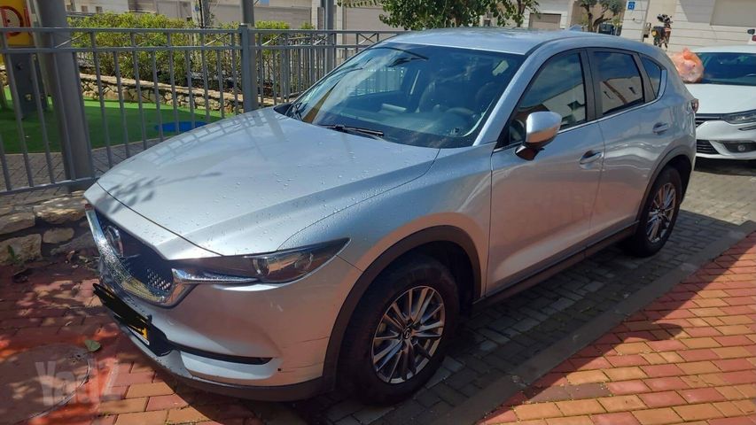 מודעת רכב מאזדה CX-5
