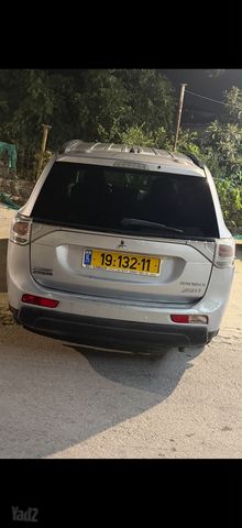 מיצובישי אאוטלנדר
