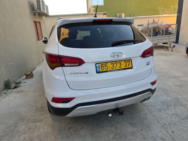 יונדאי סנטה פה