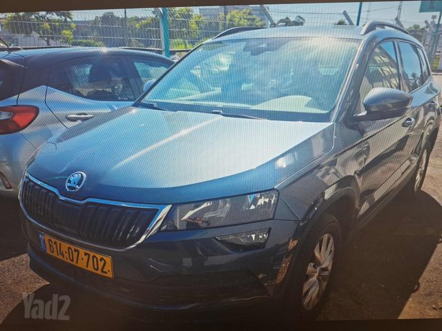 מודעת רכב סקודה קארוק