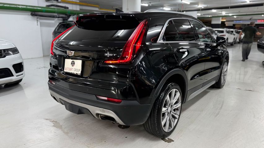 קאדילק XT4