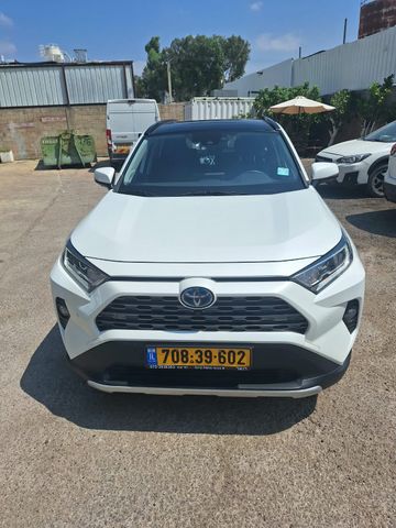 מודעת רכב טויוטה RAV4