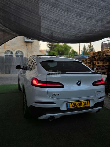 ב מ וו X4