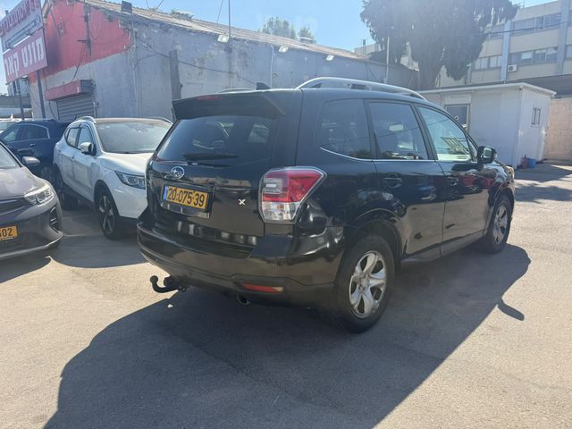 סובארו פורסטר