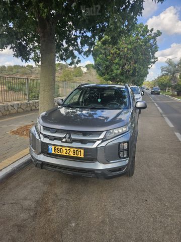מודעת רכב מיצובישי ASX