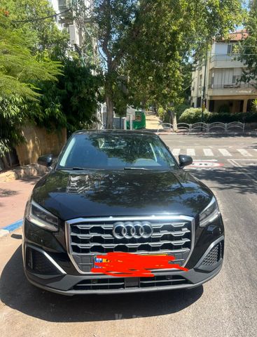 אאודי Q2
