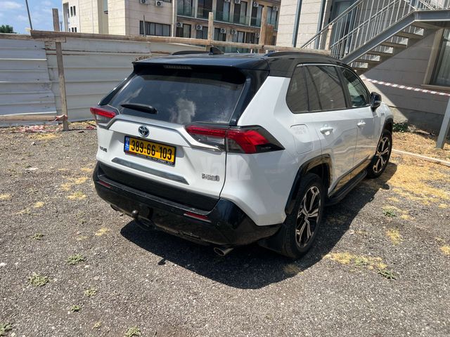טויוטה RAV4