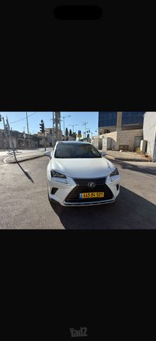 מודעת רכב לקסוס NX