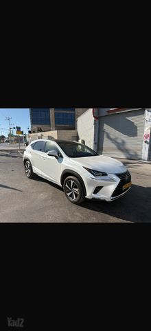 לקסוס NX