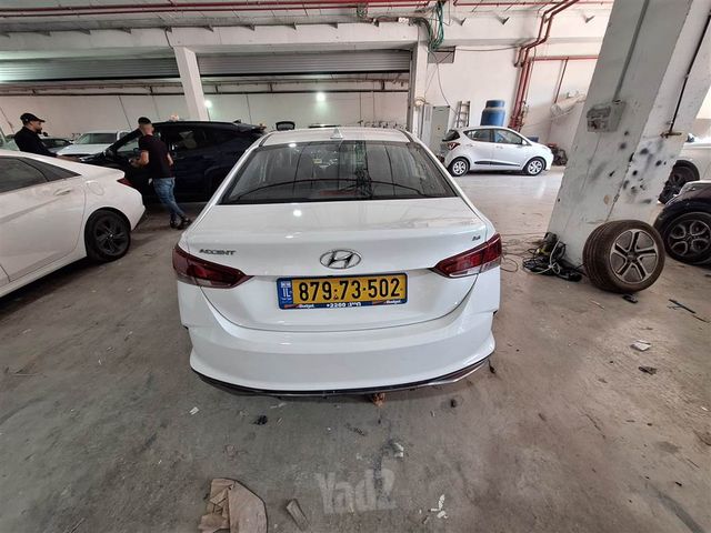 יונדאי אקסנט i25