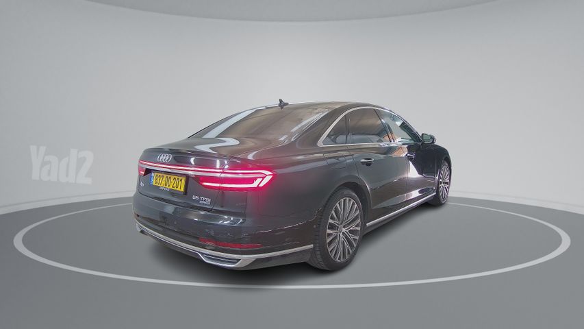 אאודי A8