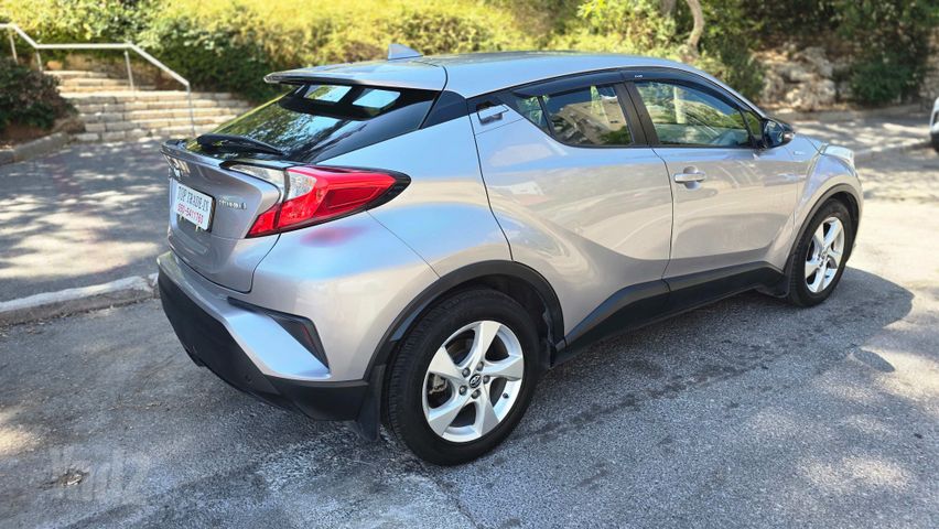 טויוטה C-HR