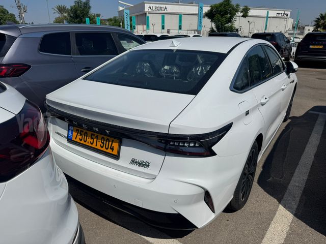 מודעת רכב צ׳רי אריזו 8