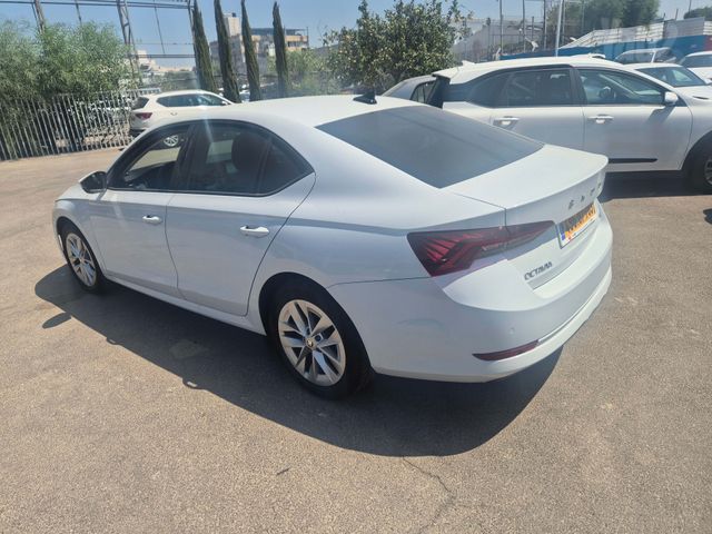 סקודה אוקטביה