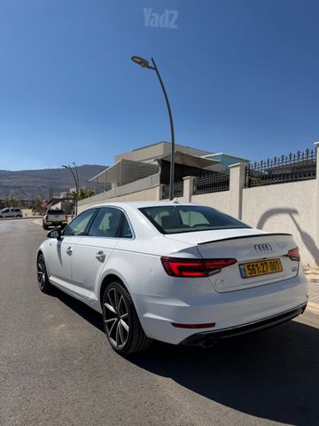 אאודי A4