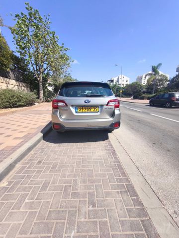 סובארו אאוטבק