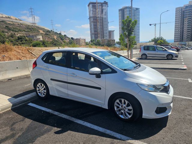 מודעת רכב הונדה ג'אז 