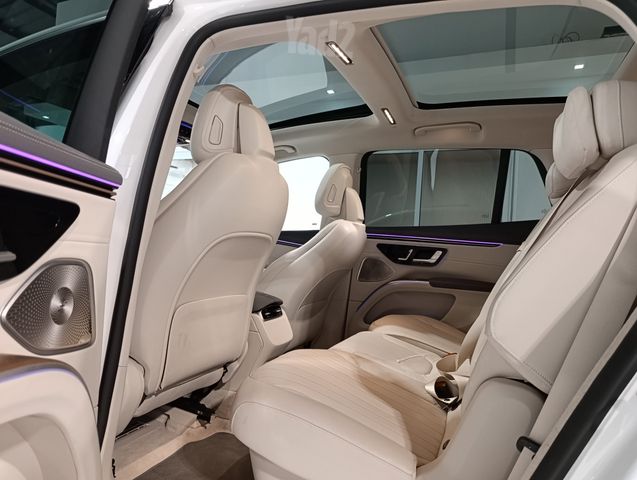 מרצדס-בנץ EQS SUV