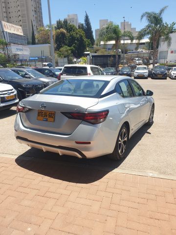 ניסאן סנטרה