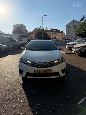 מודעת רכב טויוטה קורולה