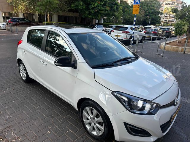 יונדאי i20