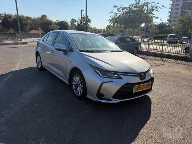 טויוטה קורולה