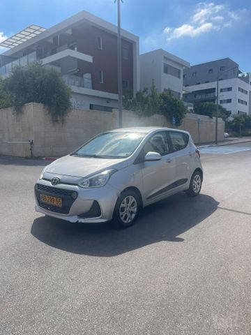 יונדאי i10