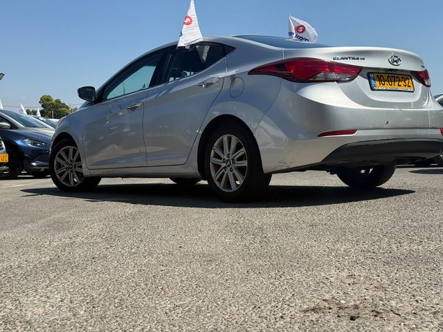 יונדאי I35