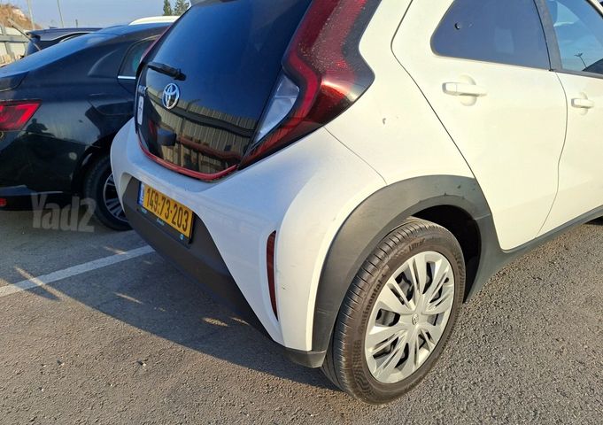 מודעת רכב טויוטה אייגו X 1