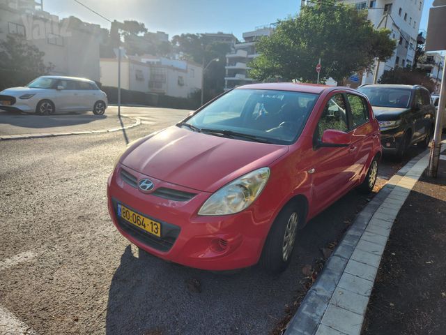 יונדאי i20