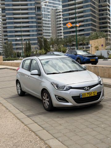 יונדאי i20