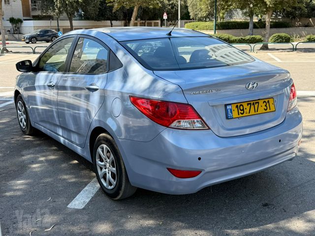 יונדאי אקסנט i25