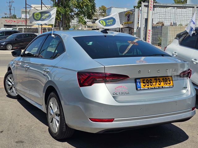 סקודה אוקטביה