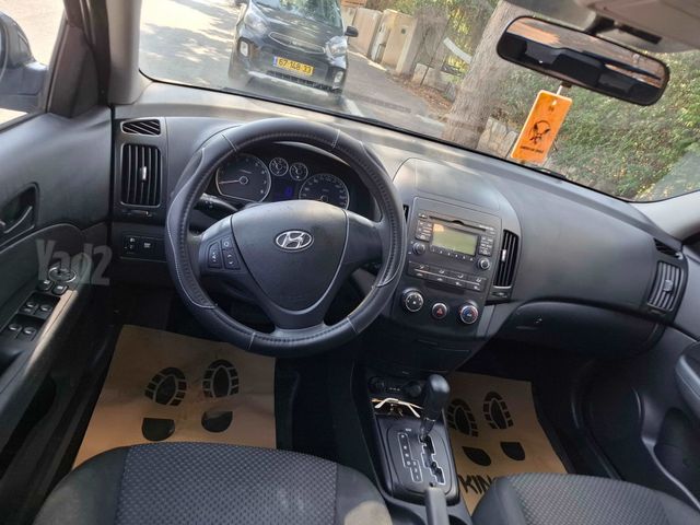 יונדאי i30