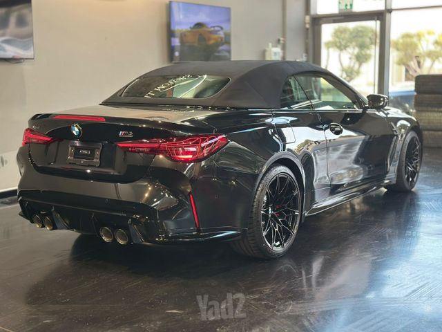 ב מ וו M4