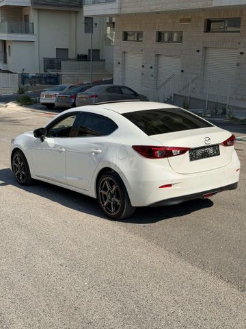 מודעת רכב מאזדה 3 2