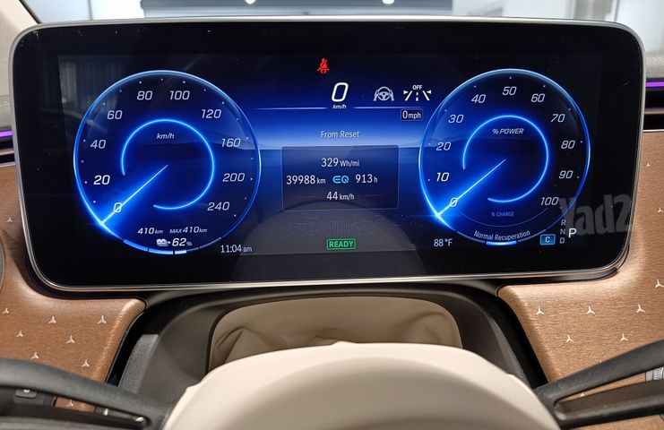 מרצדס-בנץ EQS SUV
