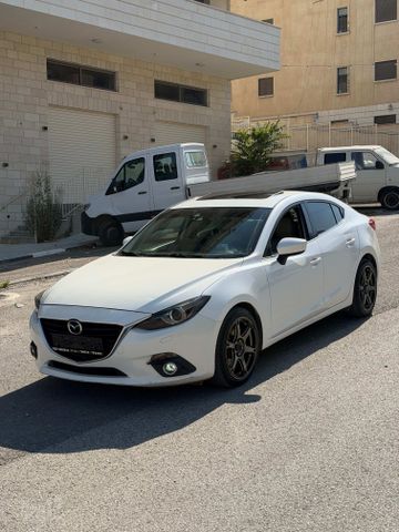 מודעת רכב מאזדה 3