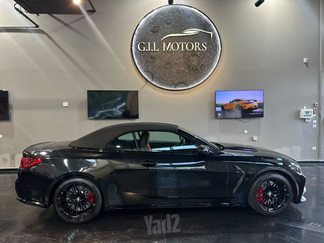 ב מ וו M4