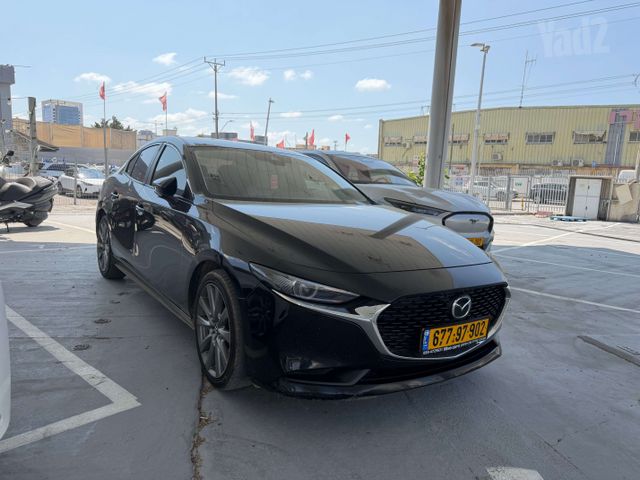 מאזדה 3