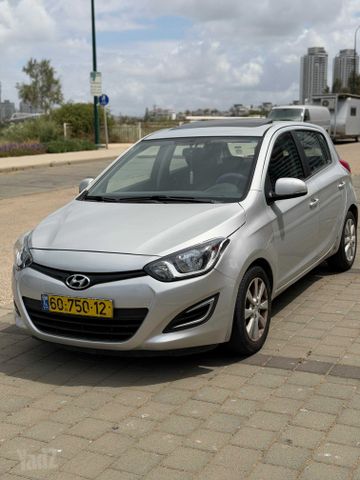 מודעת רכב יונדאי i20