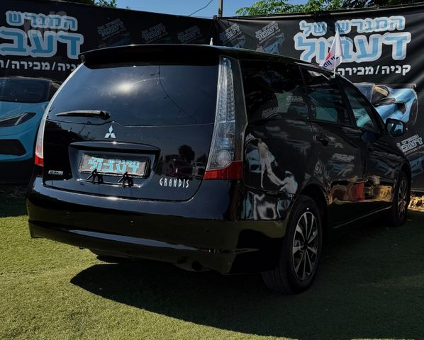 מיצובישי גרנדיס