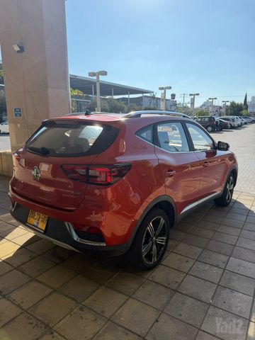 אם ג'י ZS
